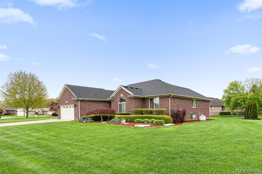 53270 Sams Lane, Chesterfield, MI 48047 — Photo 2