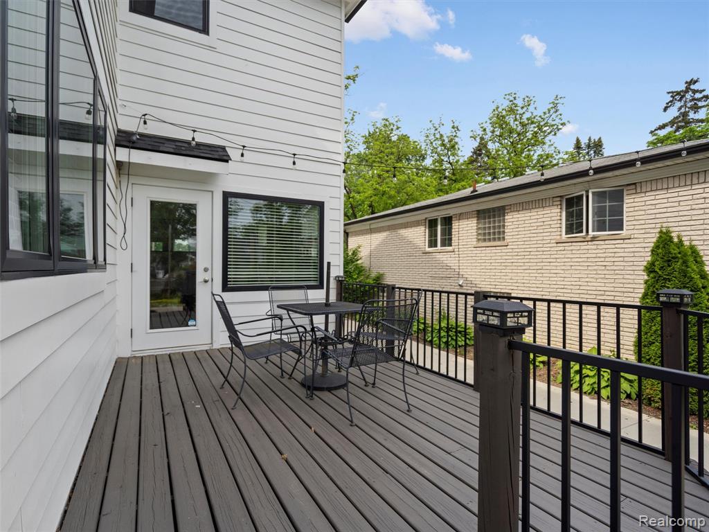 913 Roselawn Drive, Rochester, MI 48307 — Photo 10
