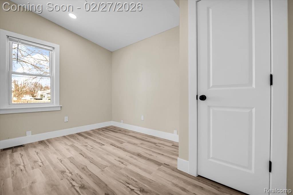 617 McKeighan Avenue, Flint, MI 48507 — Photo 14