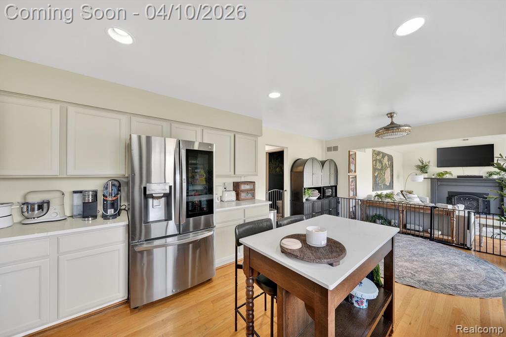 255 Round Tree Drive, Lake Orion, MI — Photo 14