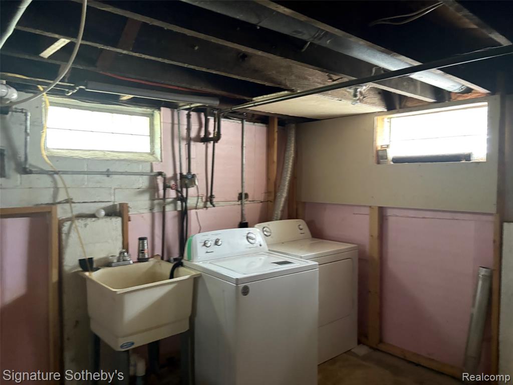 686 E Columbia Avenue, Pontiac, MI 48340 — Photo 9