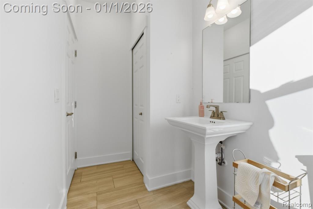 51672 Times Square Drive, Shelby Twp, MI 48315 — Photo 17