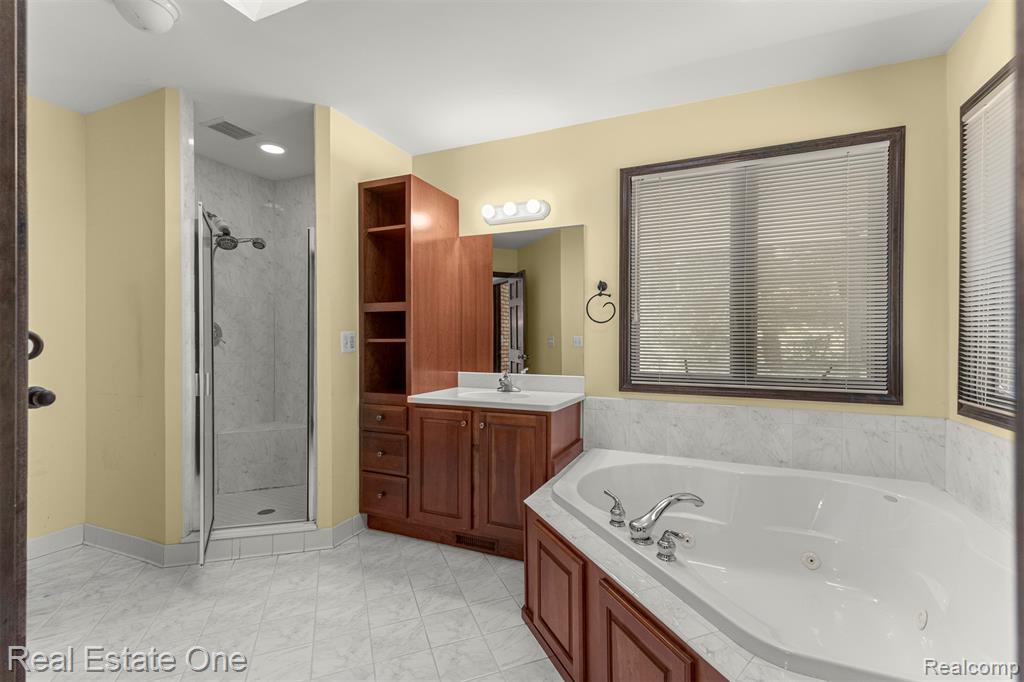8329 Gray Street, Westland, MI — Photo 19