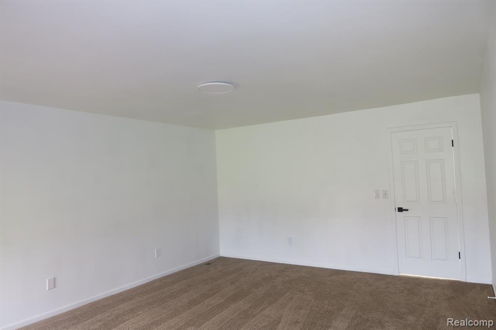 49234 ALMA Court, Shelby Twp, MI 48315 — Photo 47