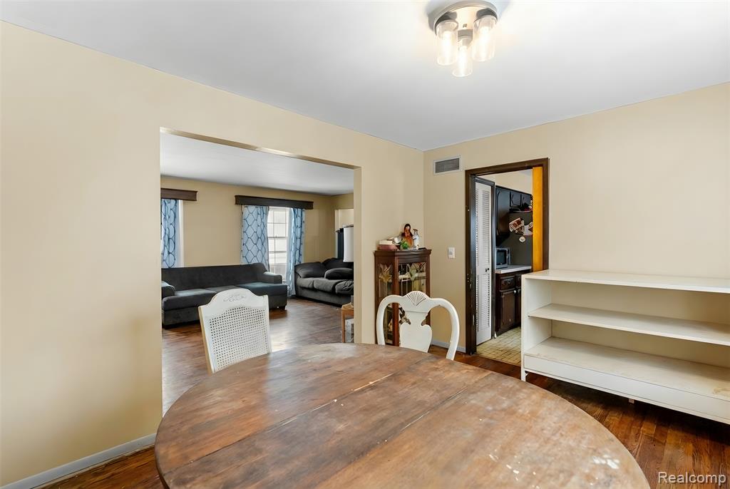 5189 Otsego Street, Burton, MI 48509 — Photo 7