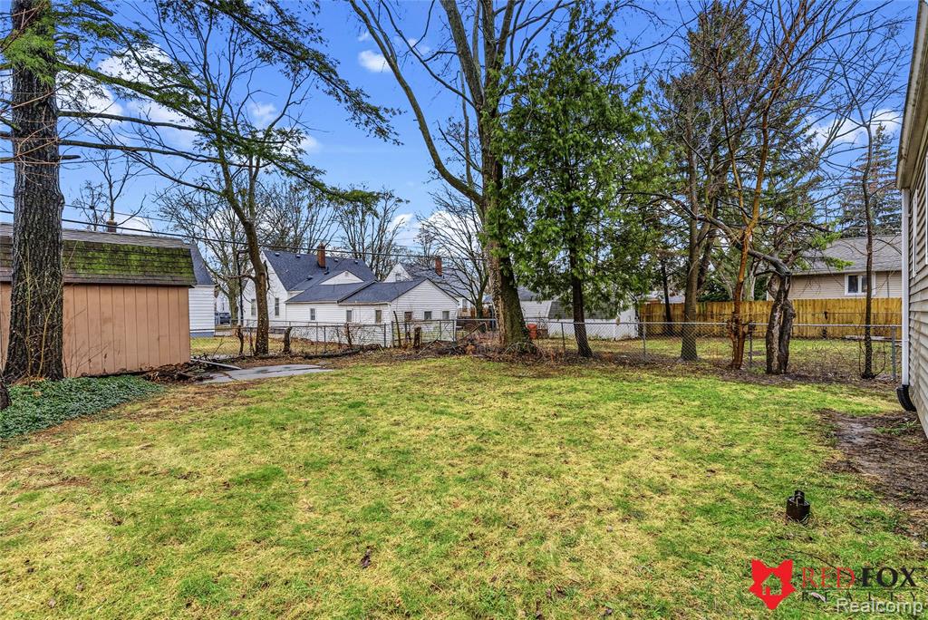 713 Leland Street, Flint, MI 48507 — Photo 32