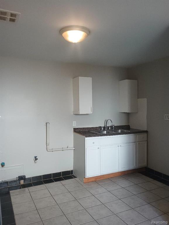735 Emerson Avenue, Pontiac, MI 48340 — Photo 9