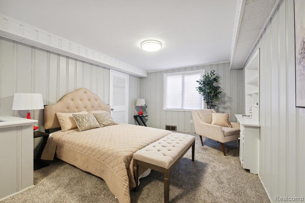6445 LONDON Street, Detroit, MI 48221 — Photo 18