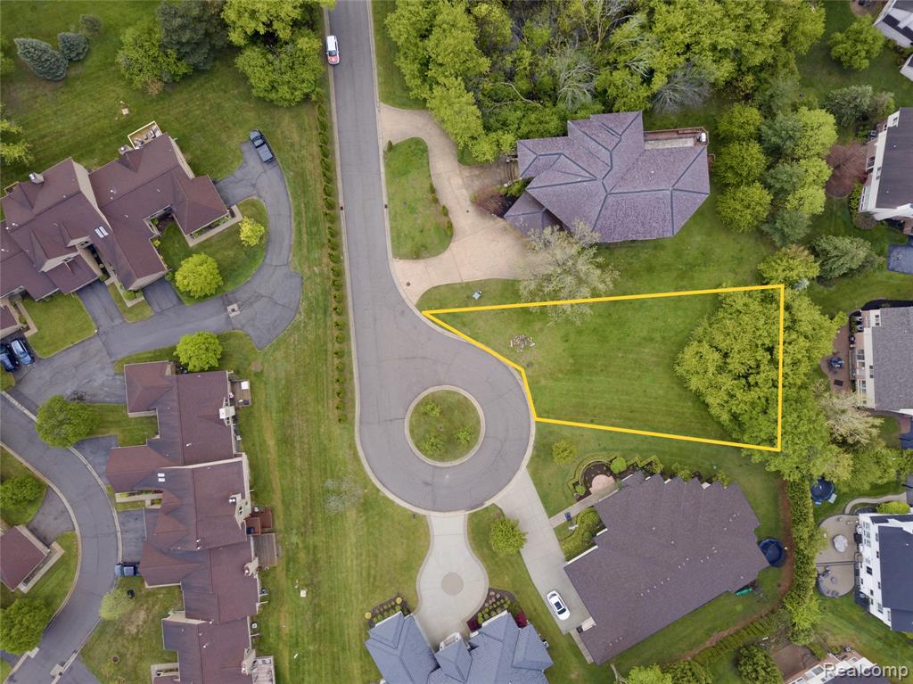 5057 Karachi Street, West Bloomfield, MI