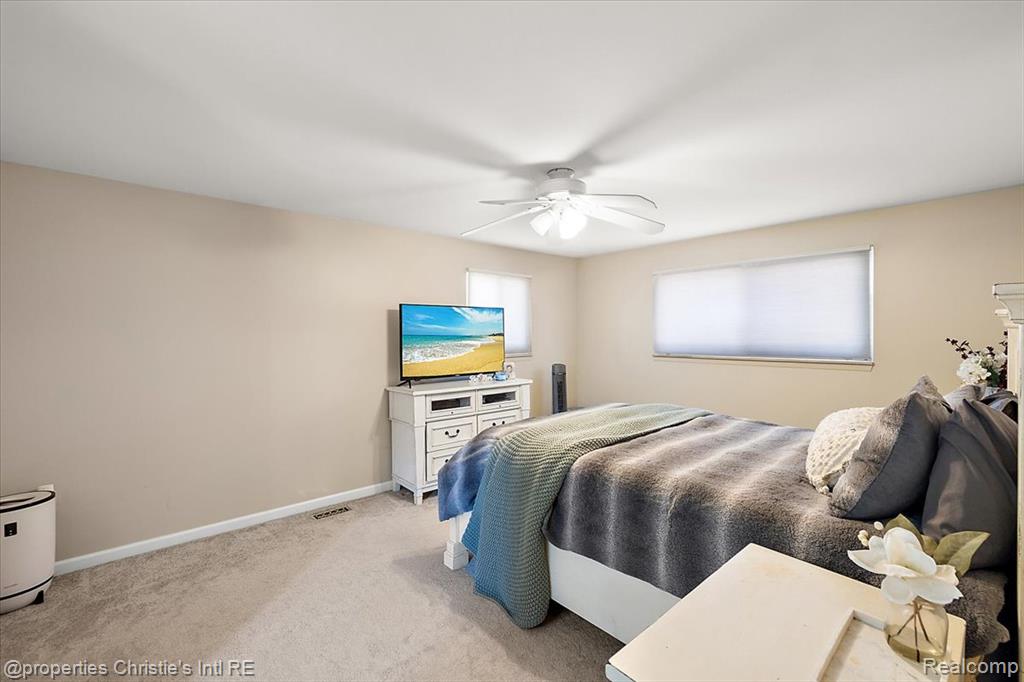 15900 Cumberland Street, Riverview, MI 48193 — Photo 31