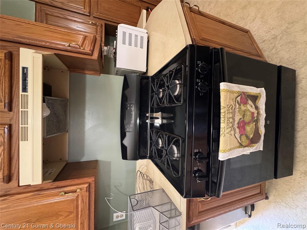 948 Van Sull Street, Westland, MI — Photo 12