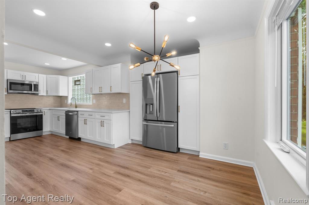 16124 Fielding Street, Detroit, MI 48219 — Photo 7