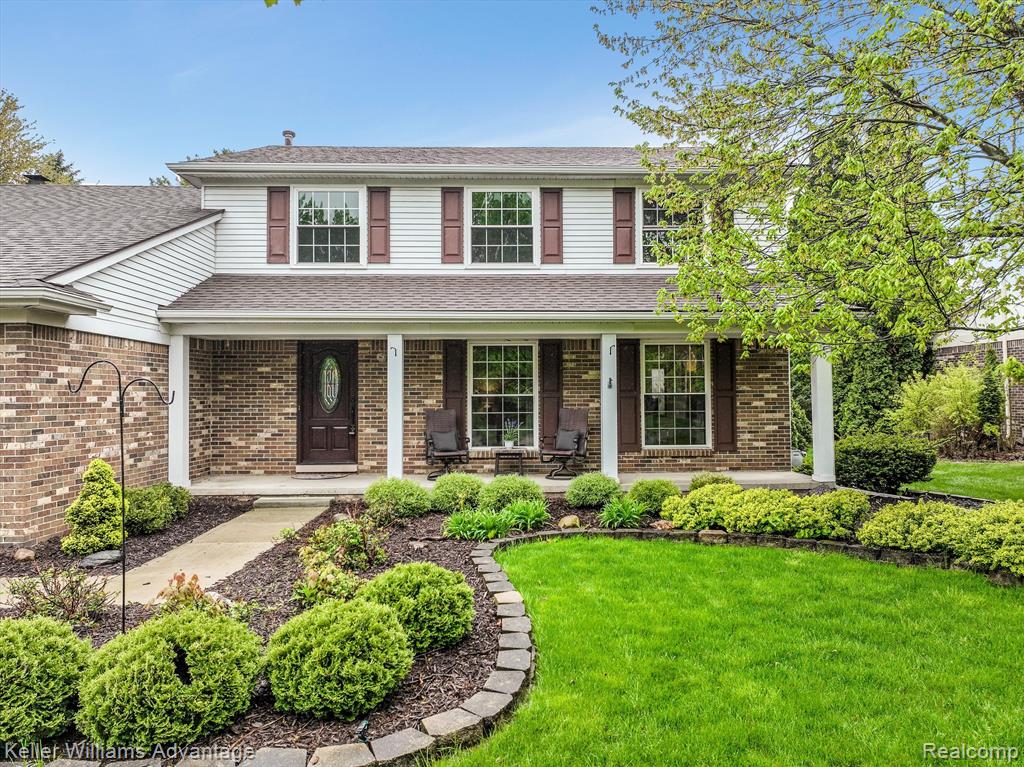46671 BARRINGTON, Plymouth, MI 48170 — Photo 2