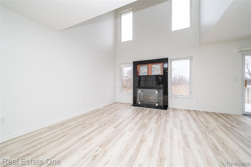 24099 Tana Court, Farmington, MI 48335 — Photo 14