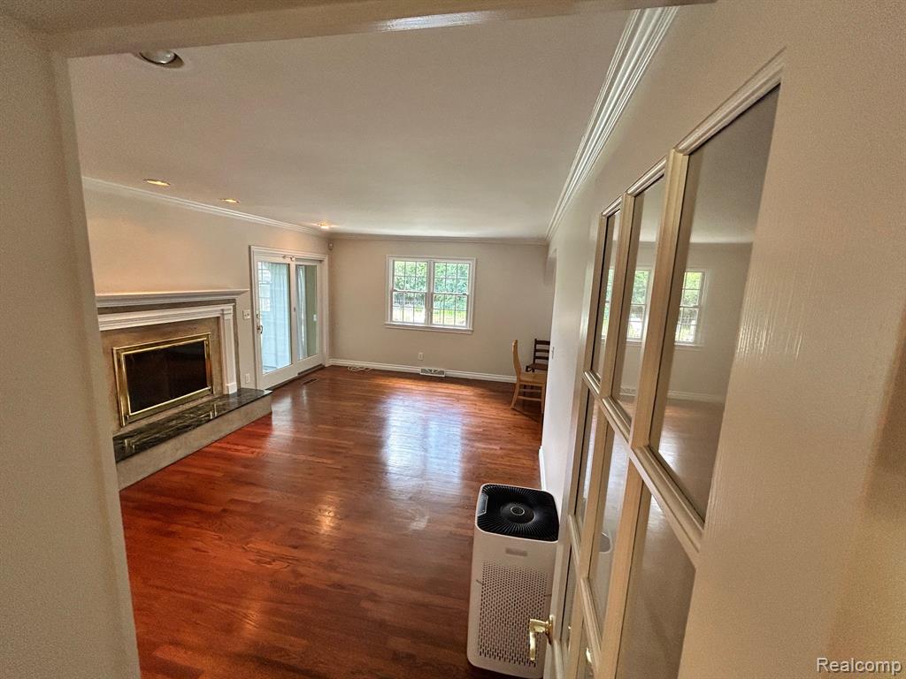5352 W Doherty Drive, West Bloomfield, MI 48323 — Photo 17