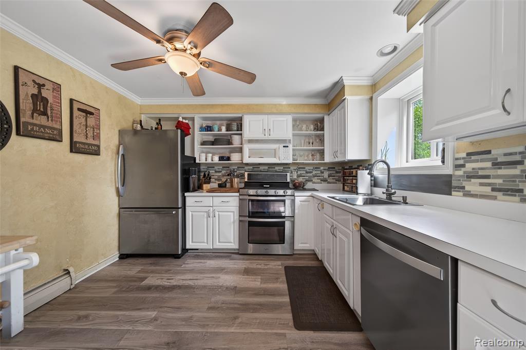 2260 Shankin Drive, Walled Lake, MI 48390 — Photo 8