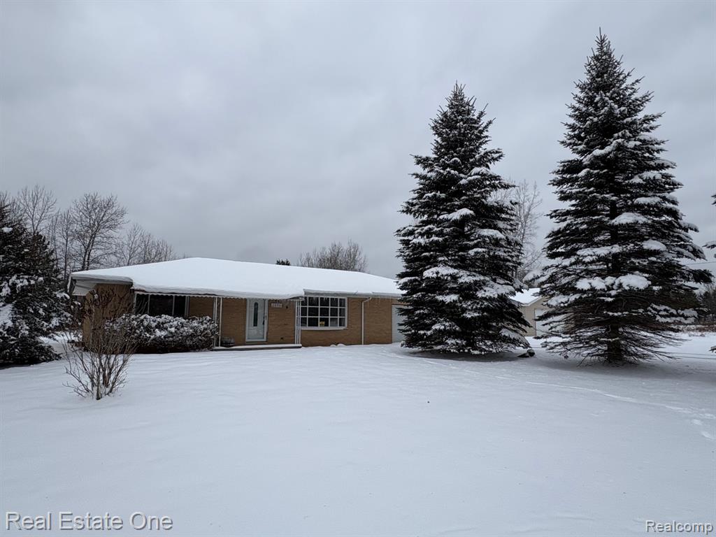 2855 E County Line Road, Hale, MI 48739 — front exterior