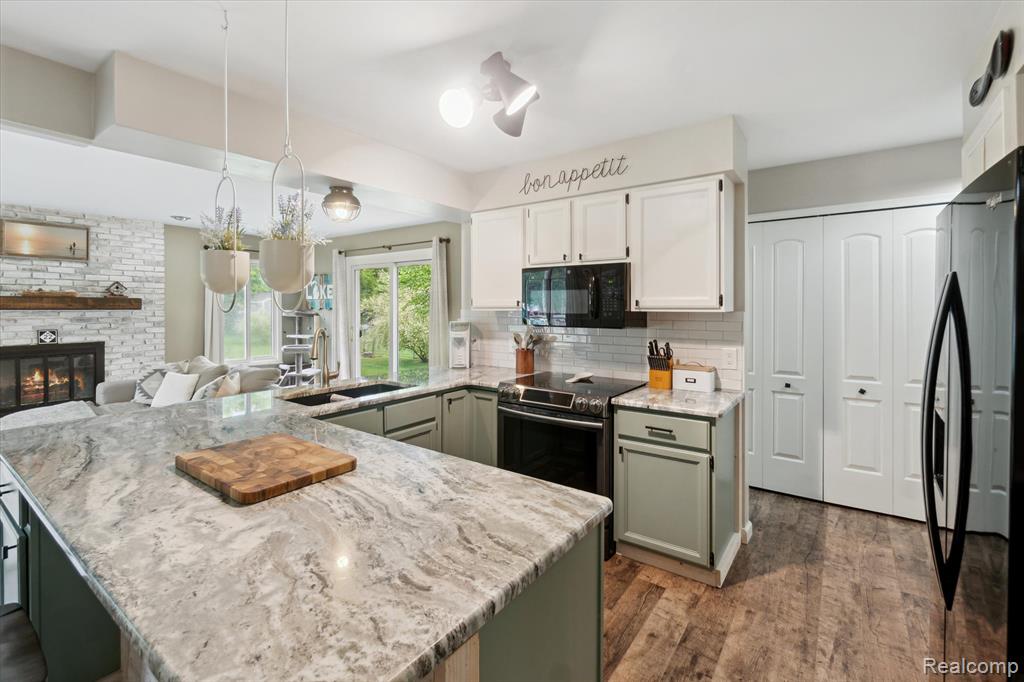 7031 Cleon Drive, Swartz Creek, MI 48473 — Photo 12