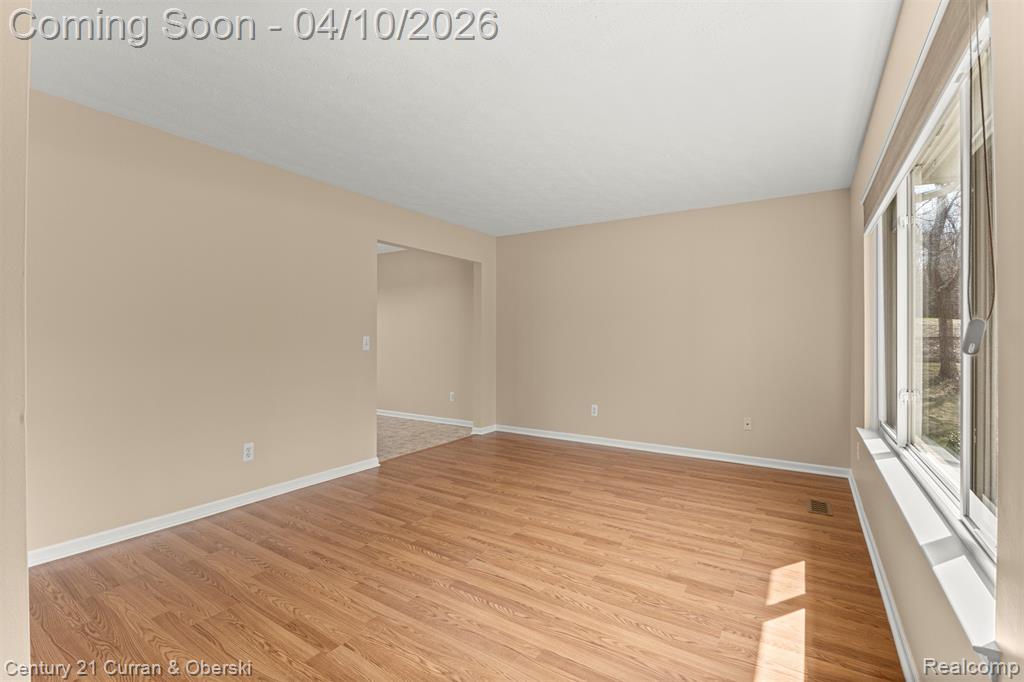 7545 Herbst Road, Brighton, MI 48114 — Photo 3
