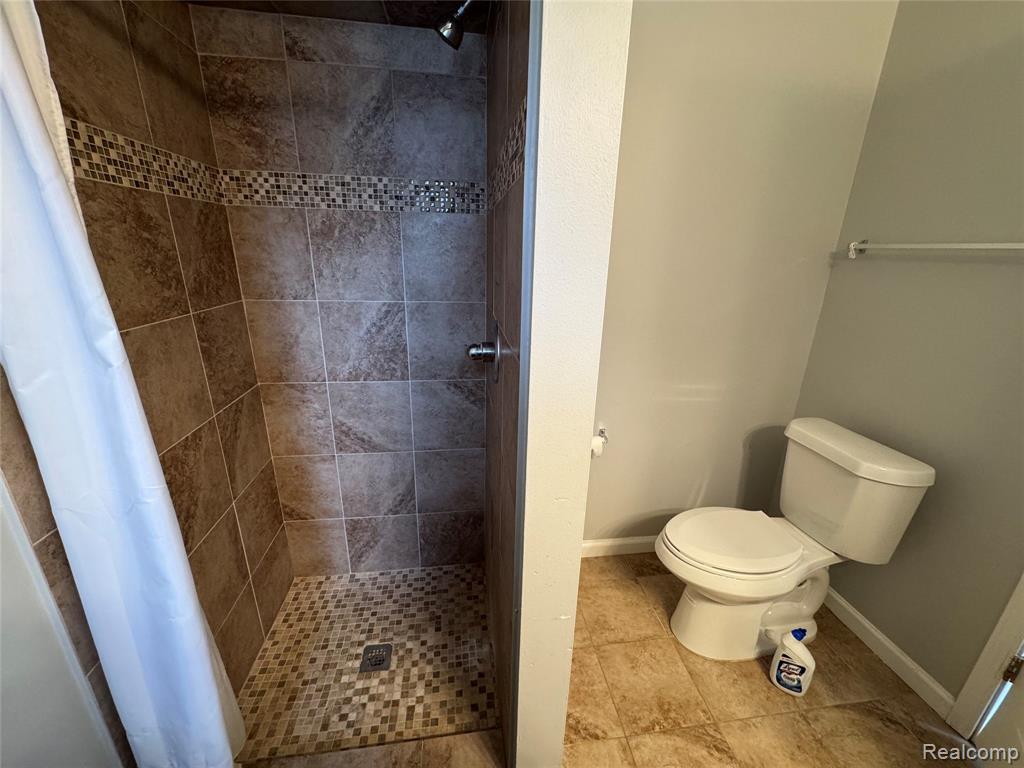 4162 Cypress Drive, Troy, MI 48085 — Photo 14