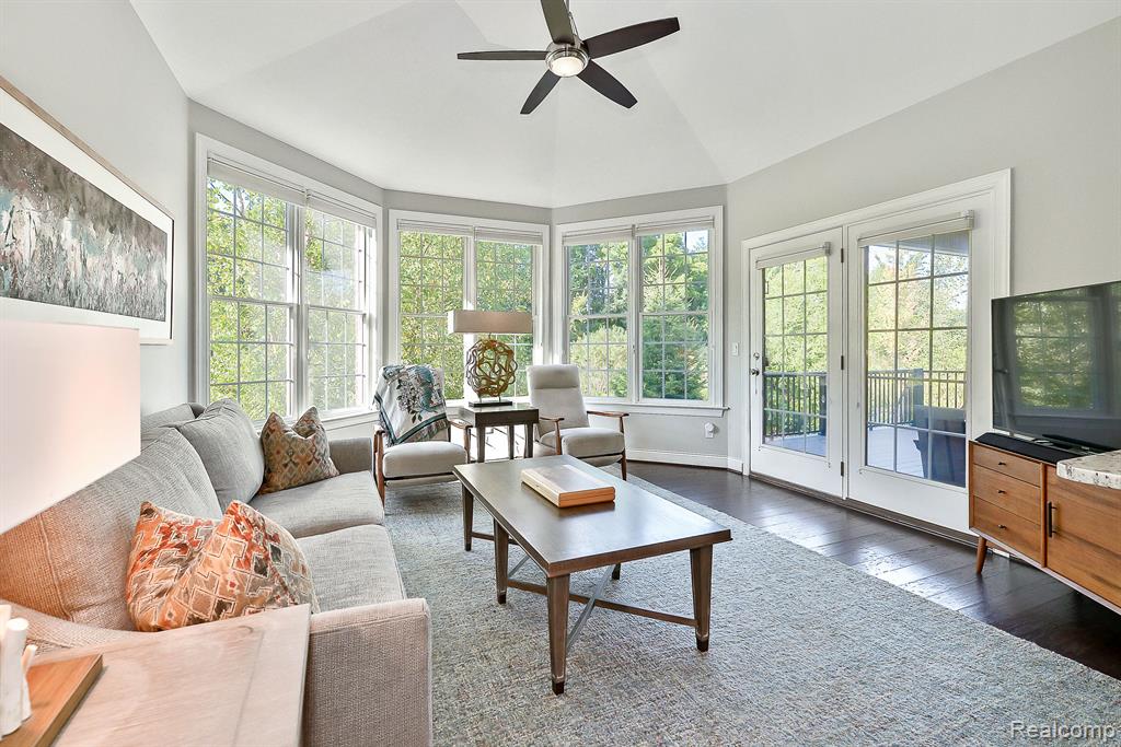 17905 BRIAR RIDGE Lane, Northville, MI 48168 — Photo 15