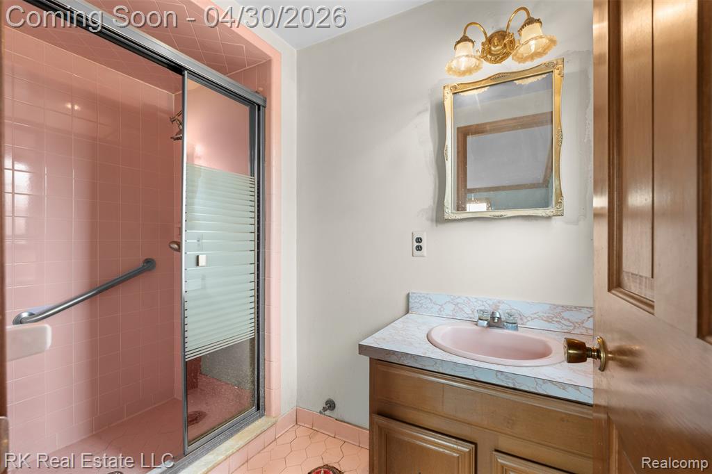 52489 Butternut Drive, Shelby Twp, MI 48316 — Photo 22