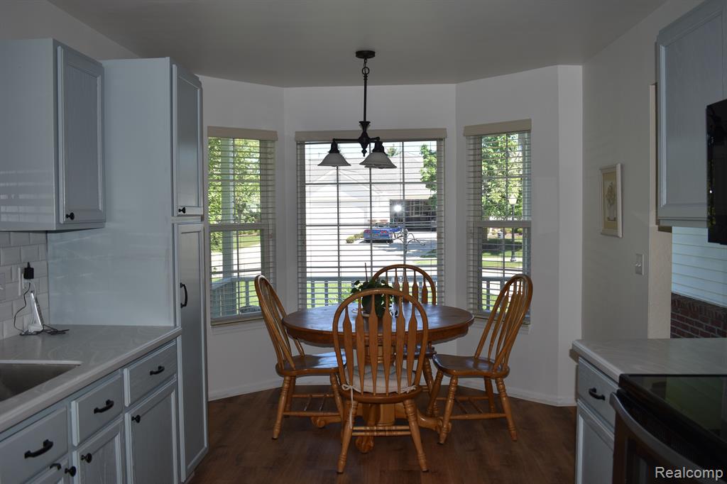 1043 CURZON Street, Howell, MI 48843 — Photo 6