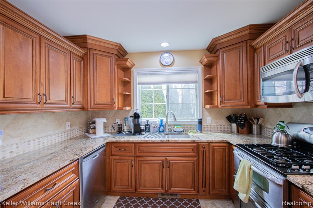 4831 Homestead Drive, Sterling Heights, MI 48314 — Photo 12