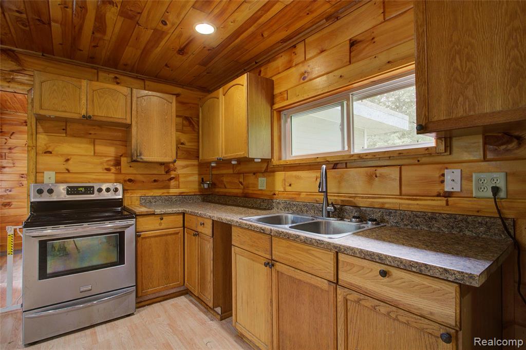1906 Banner Road, Saginaw, MI 48601 — Photo 7