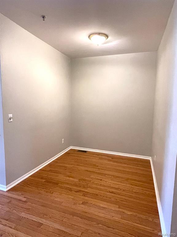 90 ADELAIDE Street, Detroit, MI 48201 — Photo 17