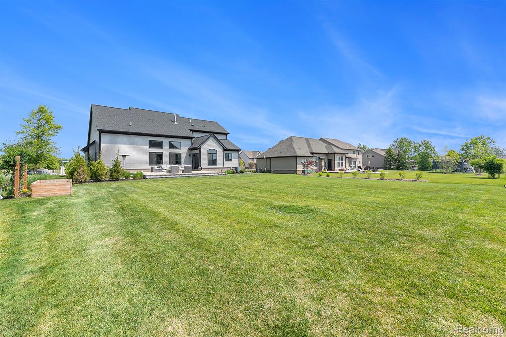 881 W Bay Shore Drive, Oxford, MI 48371 — Photo 24