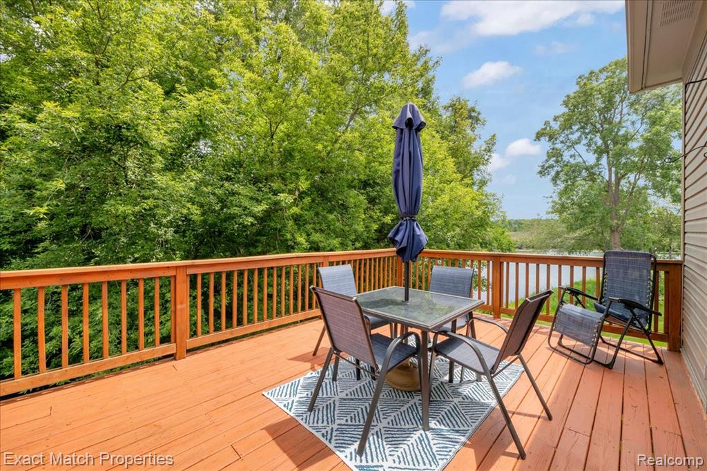 971 Sloane Court, 4, White Lake, MI — Photo 11