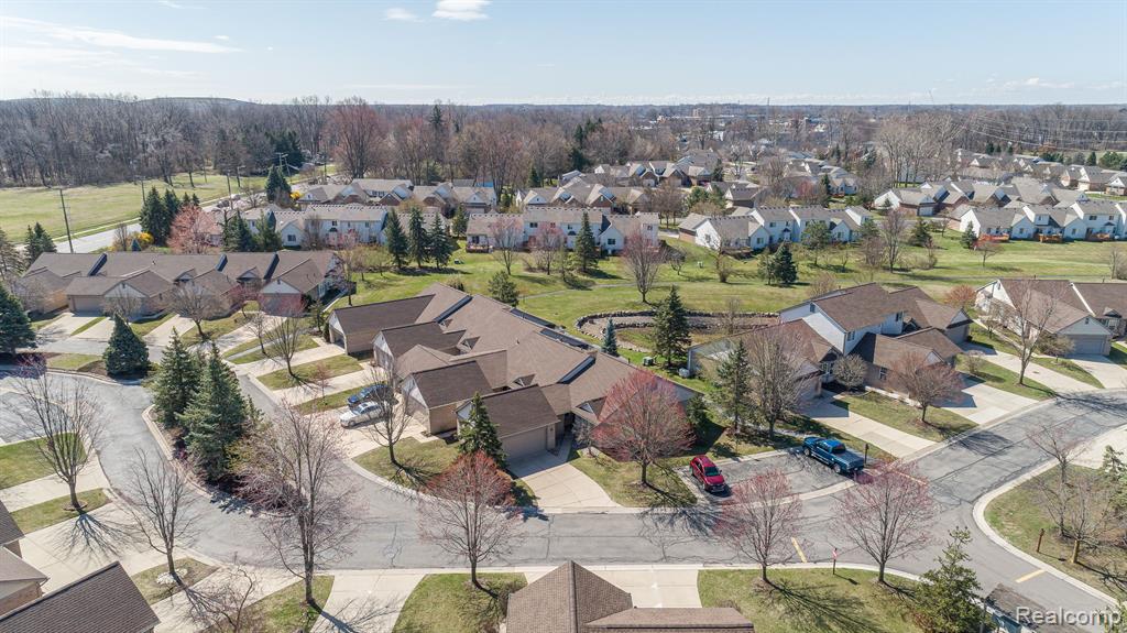 22783 WOODCREEK Drive, Taylor, MI 48180 — Photo 14