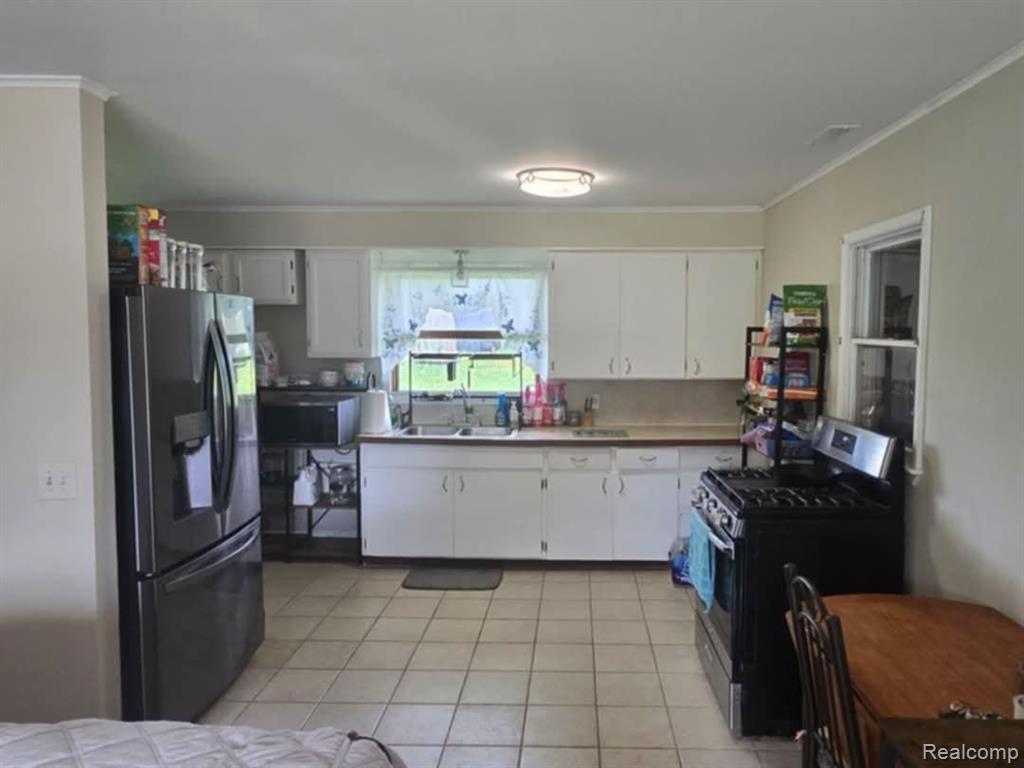 3935 ORR Drive, North Branch, MI 48461 — Photo 4
