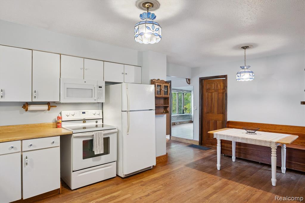 5975 Dexter Pinckney Road, Dexter, MI 48130 — Photo 14