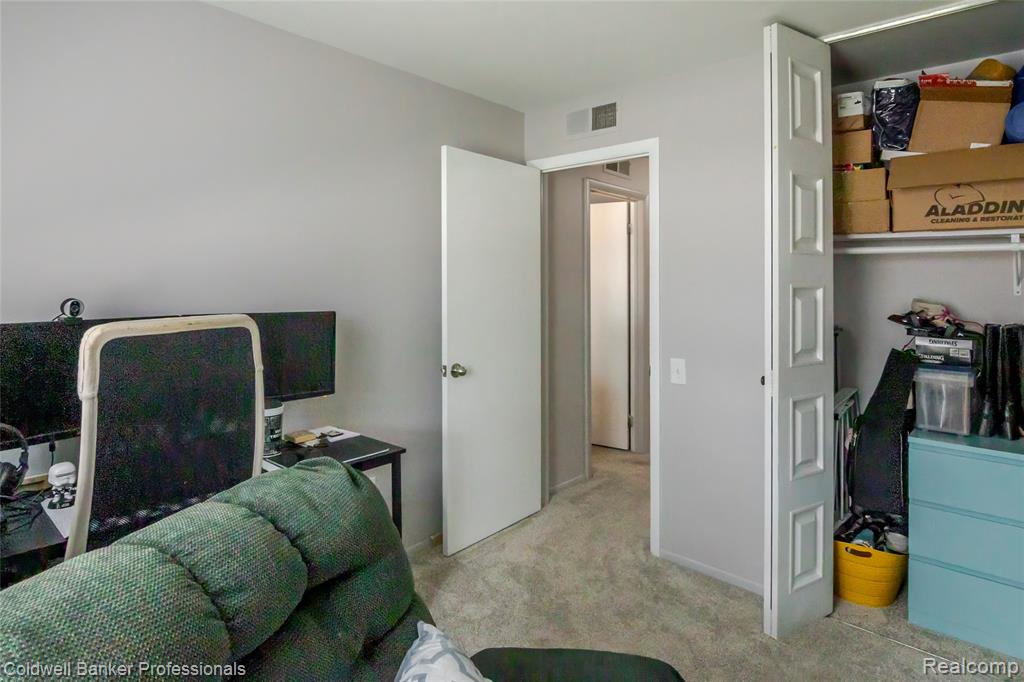 2606 Wildwood Court, Lake Orion, MI — Photo 15