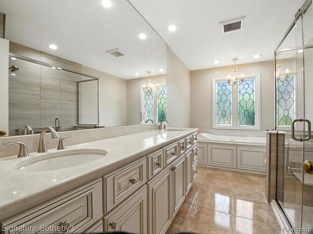 32326 Spruce Lane, Beverly Hills, MI 48025 — Photo 16