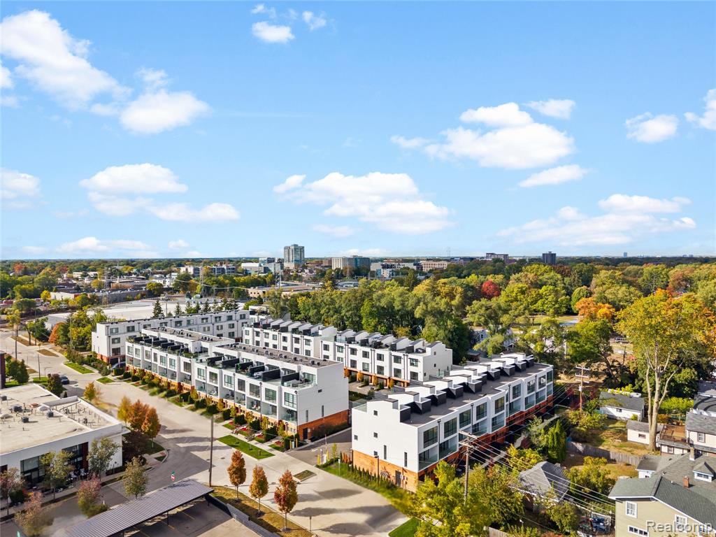 533 E Harrison Avenue, 20, Royal Oak, MI 48067 — Photo 42