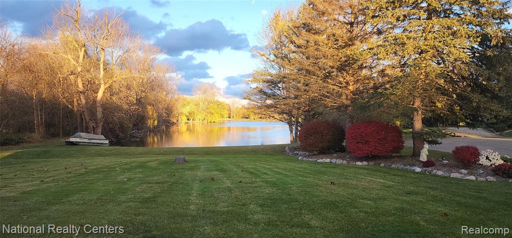 4297 Mario Court, Plymouth, MI 48170 — Photo 5