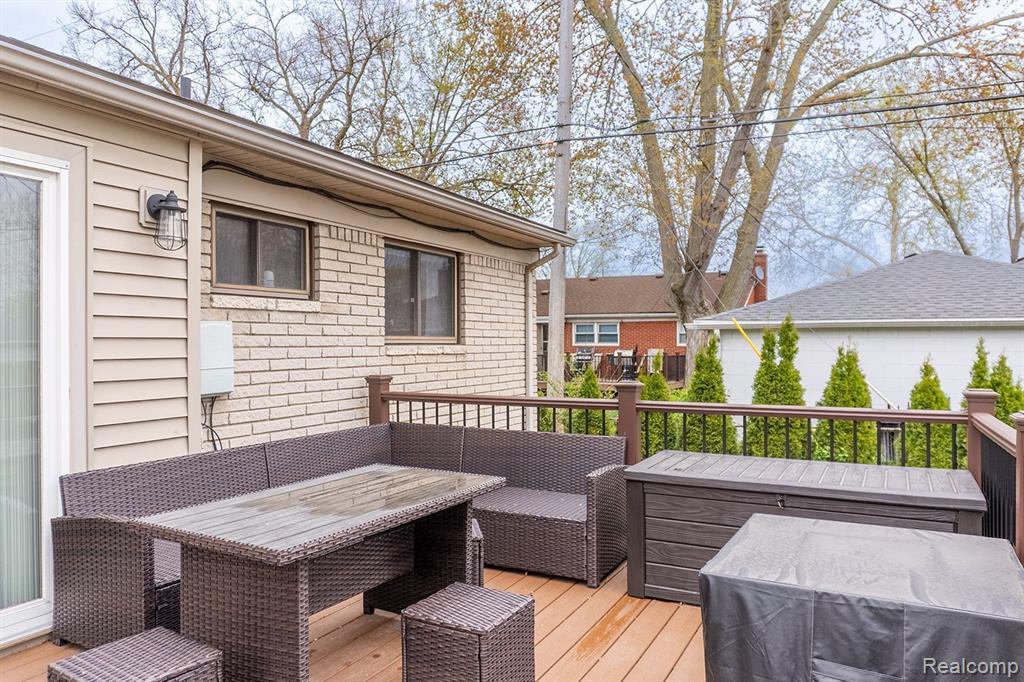 509 W PARKER Avenue, Madison Heights, MI 48071 — Photo 23