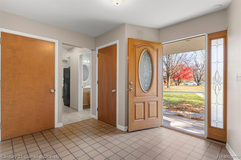 446 LINDEN Court, Saline, MI 48176 — Photo 14