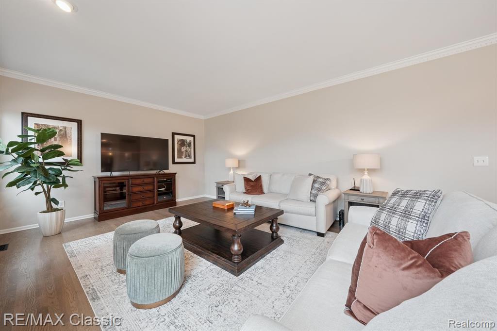 47595 Greenwich Drive, Novi, MI — Photo 12