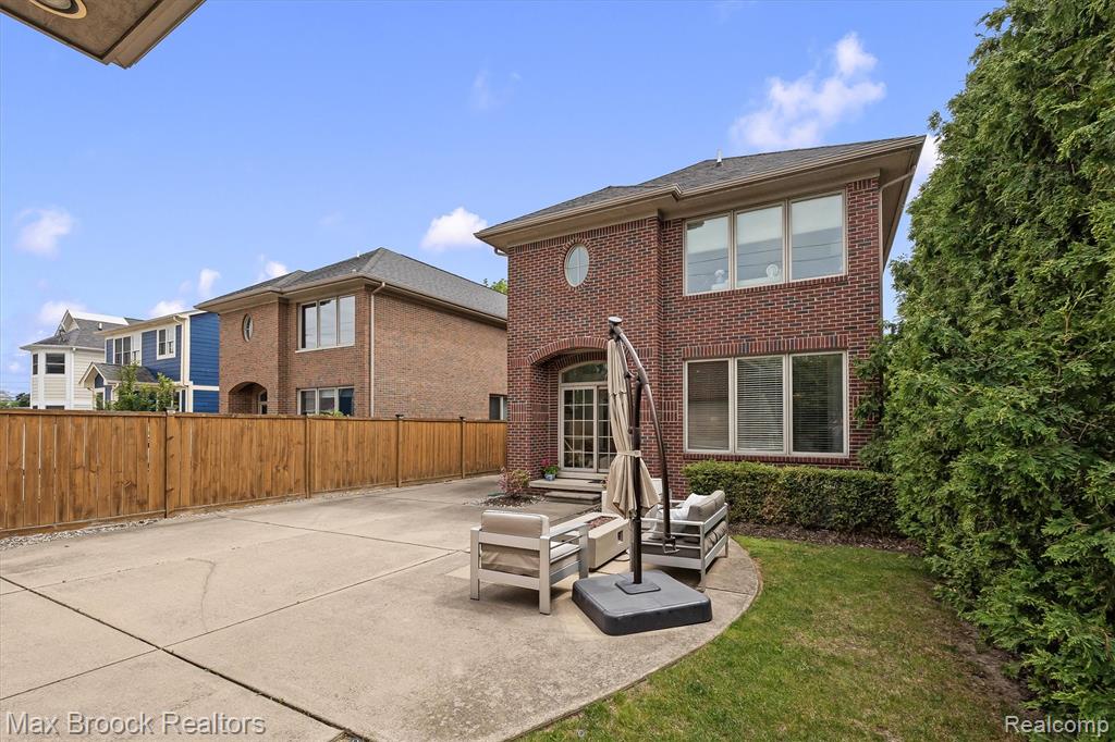 1045 Bennaville Avenue, Birmingham, MI 48009 — Photo 34