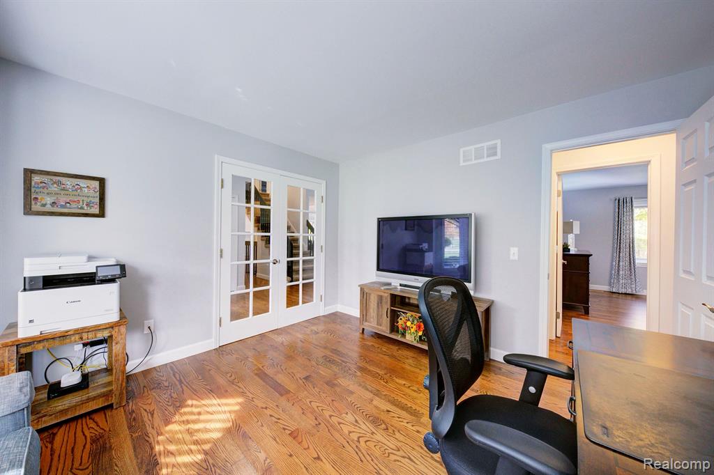 46821 ELMSMERE Drive, Northville, MI 48167 — Photo 23