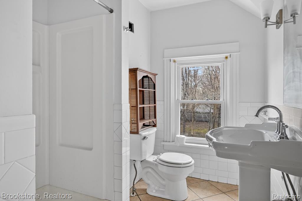 812 Bacon Street, Monroe, MI 48161 — Photo 16