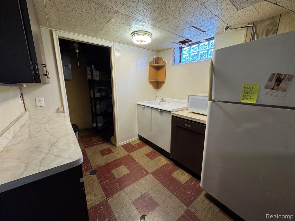 19156 Ash Avenue, Eastpointe, MI 48021 — Photo 52