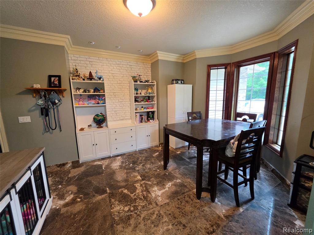 5150 W Carpenter Road, Flint, MI 48504 — Photo 13