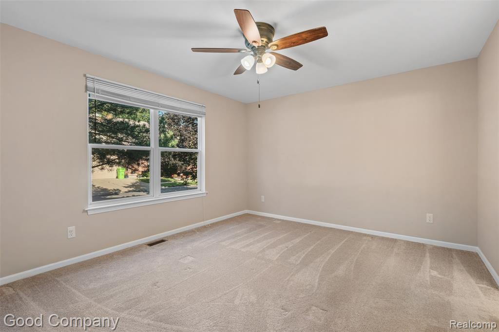 7656 Amanda Circle, Washington, MI — Photo 8