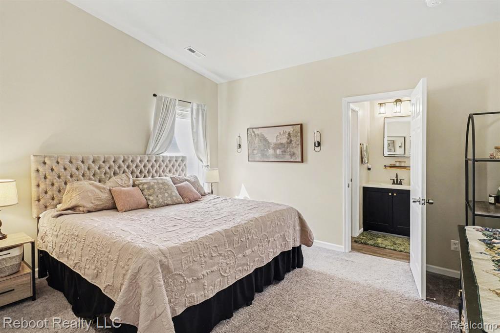 813 Partridge Court, Holly, MI 48442 — Photo 10