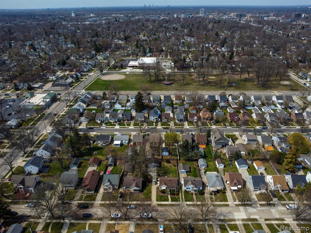 720 S DORCHESTER Avenue, Royal Oak, MI 48067 — Photo 34